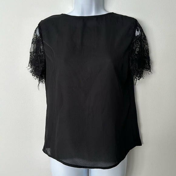 Lace sleeves blouse - Picture 1 of 4